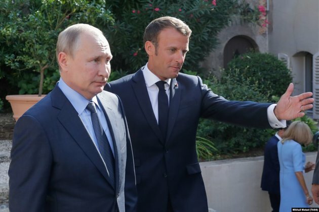 Putin, Macron Discuss Possibility Of Holding Summit On Ukraine