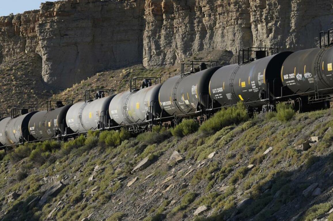 Supreme Court sharply limits environmental impact statements