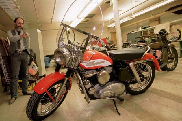 3 Vehicles Owned by Elvis Presley Going up for Auction