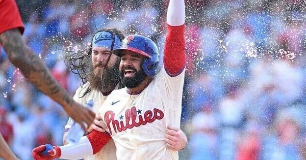 MLB roundup: Phillies walk off Blue Jays in 12 to avoid sweep