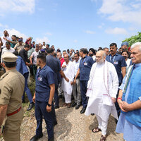J-K: LG Sinha, Amit Shah survey flood-hit areas in Jammu