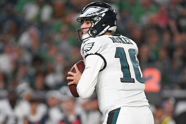 Reports: Eagles plan to start QB Tanner McKee, rest Jalen Hurts, other starters