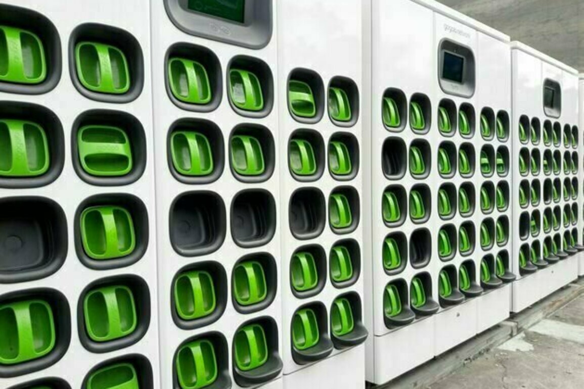 Battery swapping stations powered by solar and wind: we show how this could work for electric vehicles in South Africa