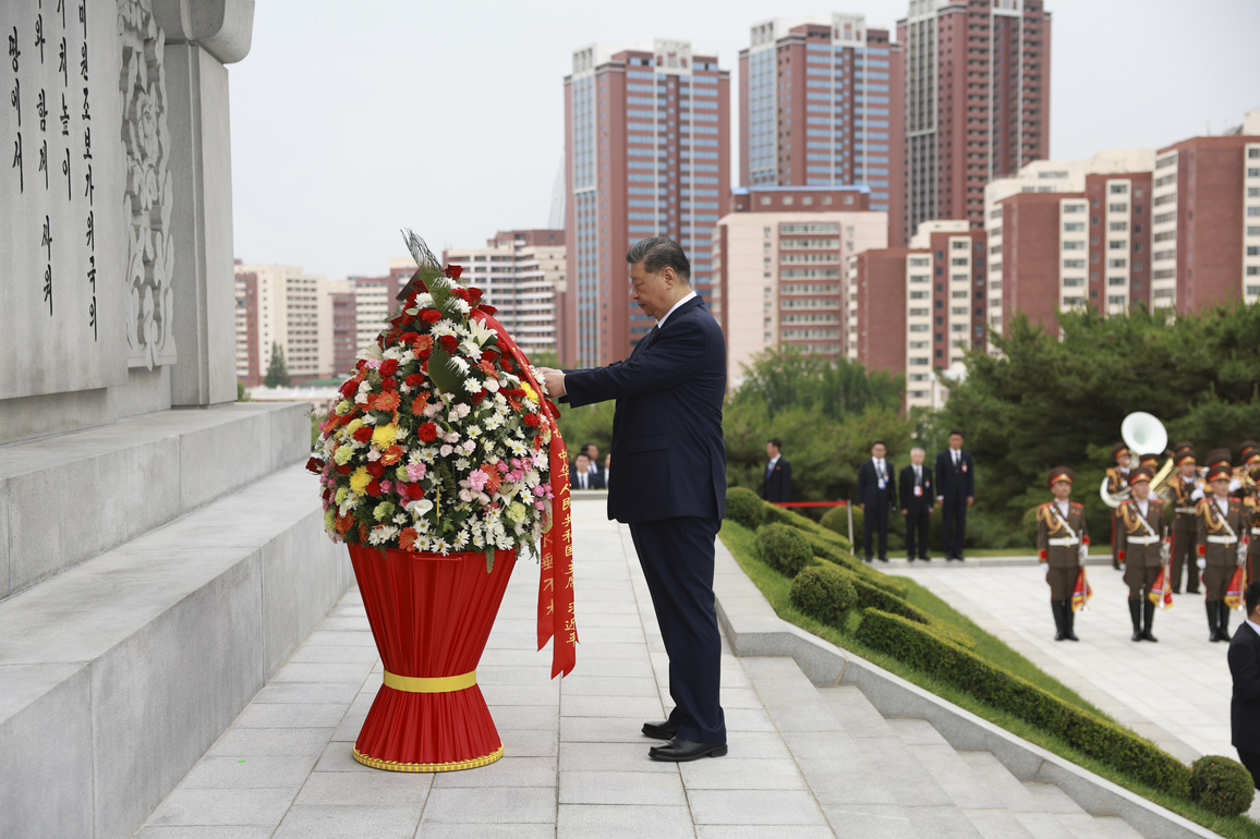 DPRK-PYONGYANG-CHINA-XI JINPING-CHINA-DPRK FRIENDSHIP TOWER