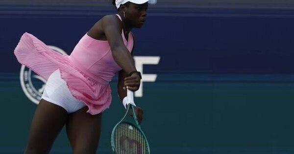 With partner Victoria Mboko hurt, Serena Williams out of doubles