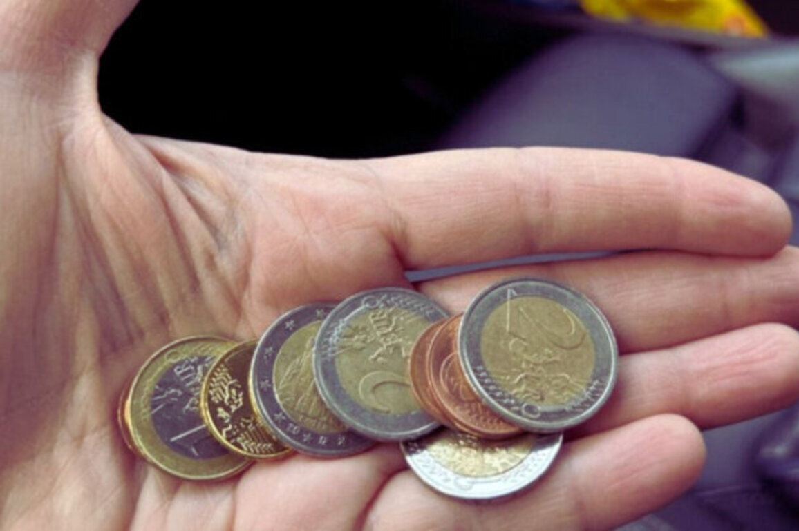 Bulgarian Consumers Hit by Higher Costs: Services Soar, Fuel Follows