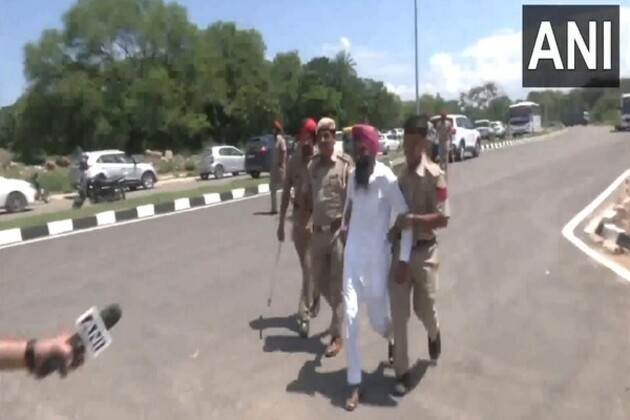 SAD workers detained during protest over Majithia's arrest, Sukhbir Badal slams Punjab govt