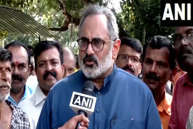 H-1B fee hike "not smart idea for US economy," says BJP leader Rajeev Chandrasekhar