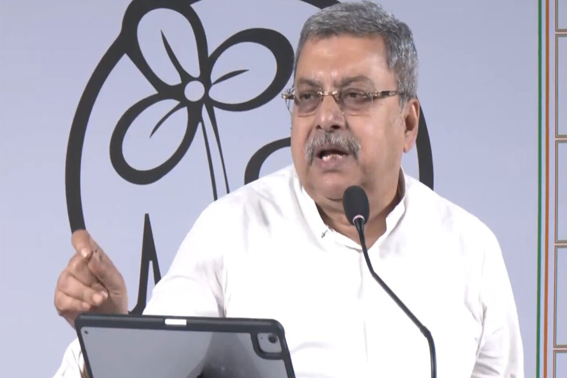 TMC accuses ECI of "favouring" BJP by amending BLA's appointment criteria