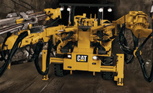 Cat reports record profits