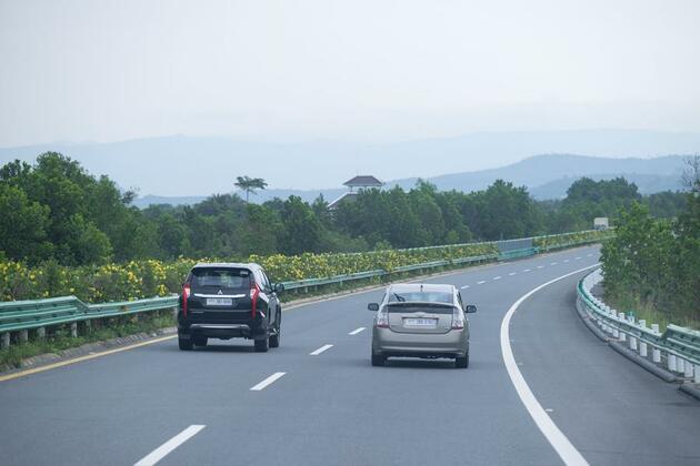 China-funded highway brings Cambodia's development into fast lane