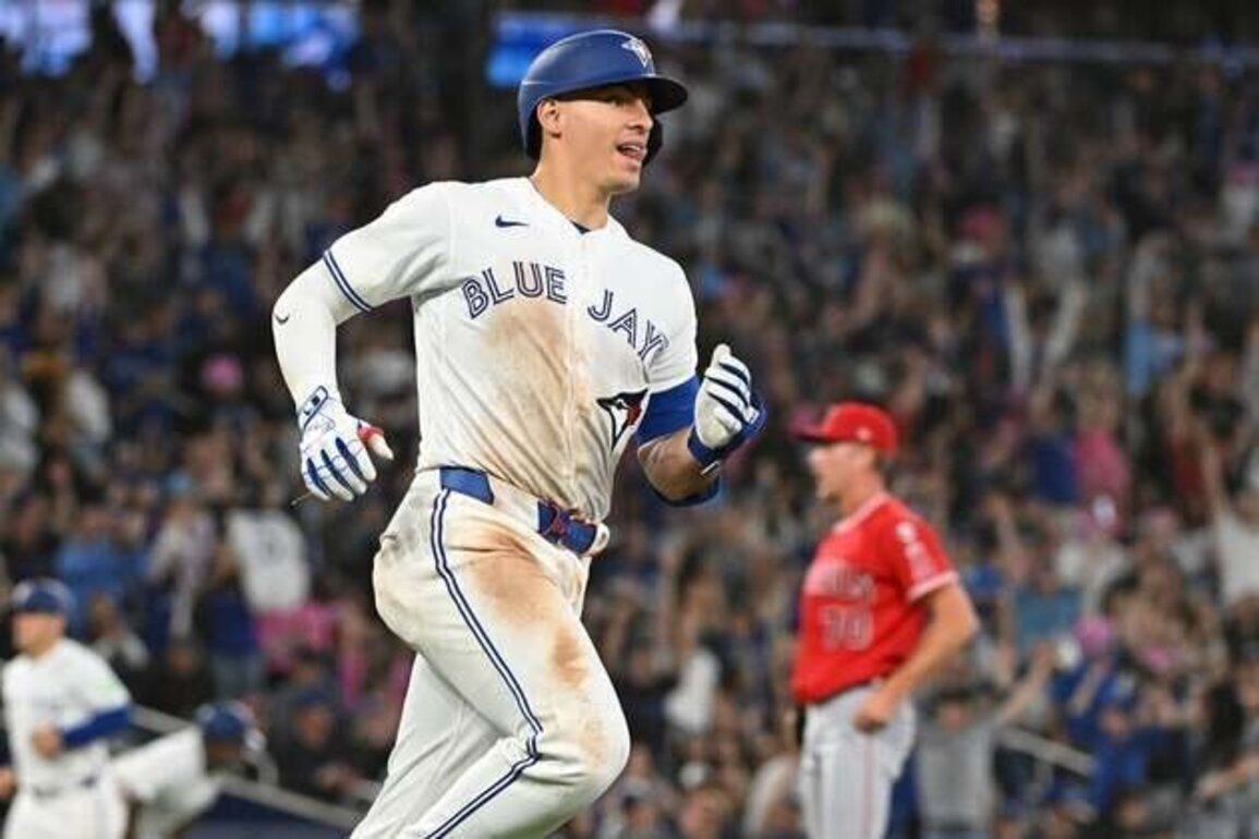 Ernie Clement has 5 of Jays' 20 hits in 14-1 win vs. Angels