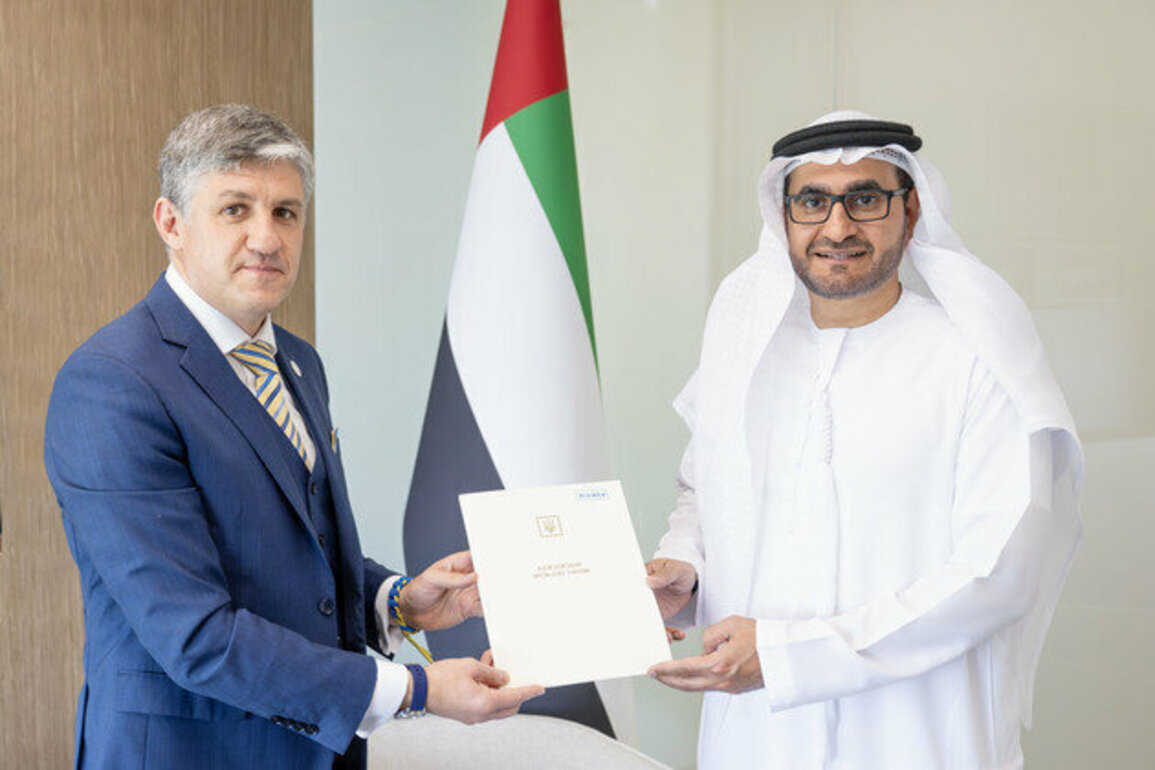 MoFA receives credentials copy from new ambassador of Ukraine to UAE