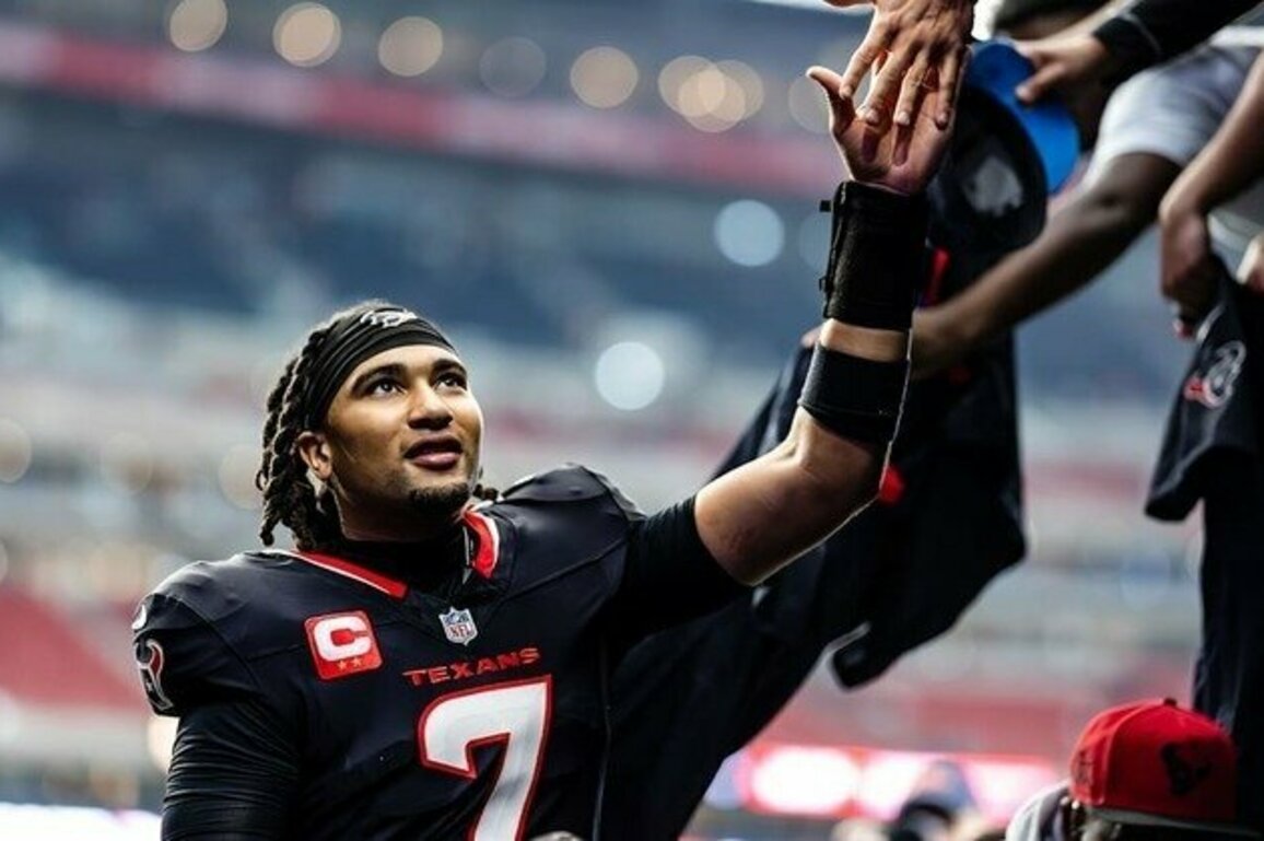 When will the Texans 2025 schedule be released