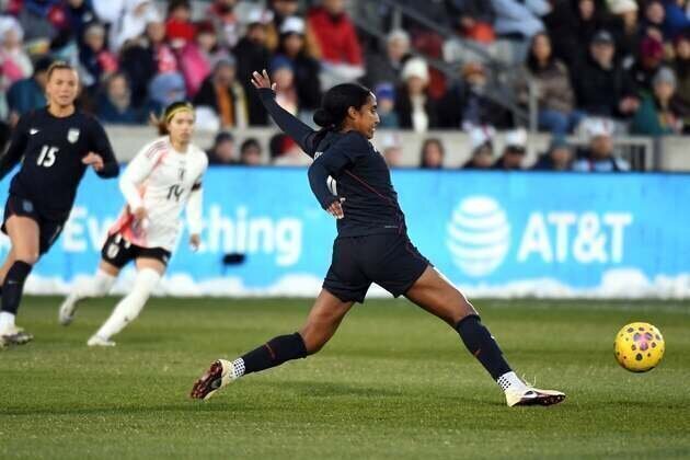 Kennedy Wesley's first goal, assist lead USWNT past Japan