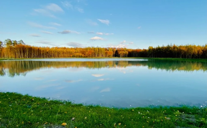 Holcim helped the local community achieve water security while boosting biodiversity levels, at the quarry next to its Kujawy plant in Poland / Credit: Holcim