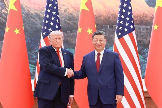 Xi's Album | Xi holds talks with Trump in Beijing