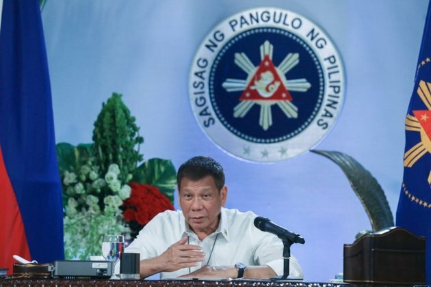 With Andres Bonifacio in mind, President Duterte honors frontliners