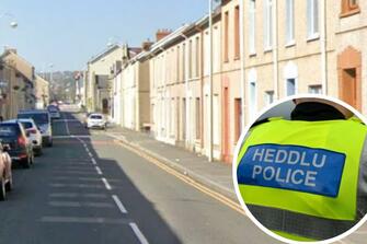 Police provide update after bomb squad called to Llanelli