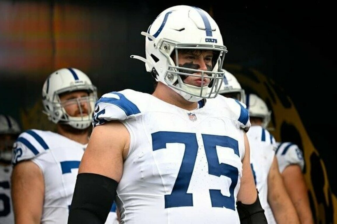 5 Things to Know About New Vikings Guard Will Fries