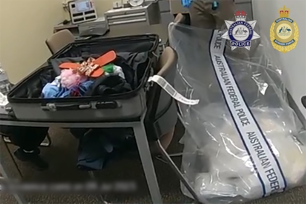 2 girls from France accused of importing $29 million worth of meth into Australia