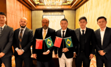 Alexandre Silveira discute terras raras na China