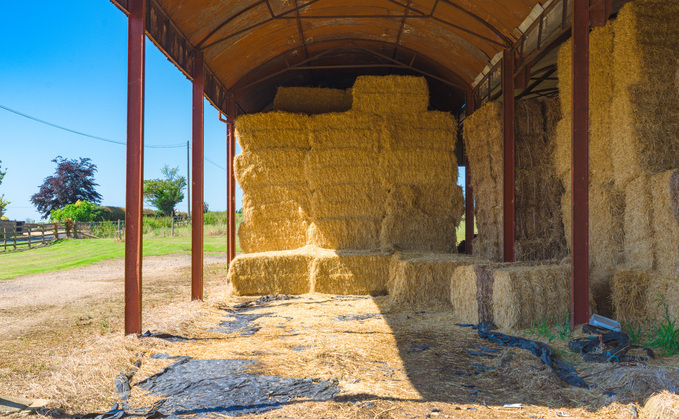 I'm a farm safety consultant and this is how you should stack and handle bales safely
