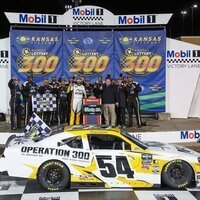 Taylor Gray fends off Sheldon Creed, wins eventful race in Kansas