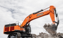 The excavator uses a 2-spool Boom Down Regeneration system