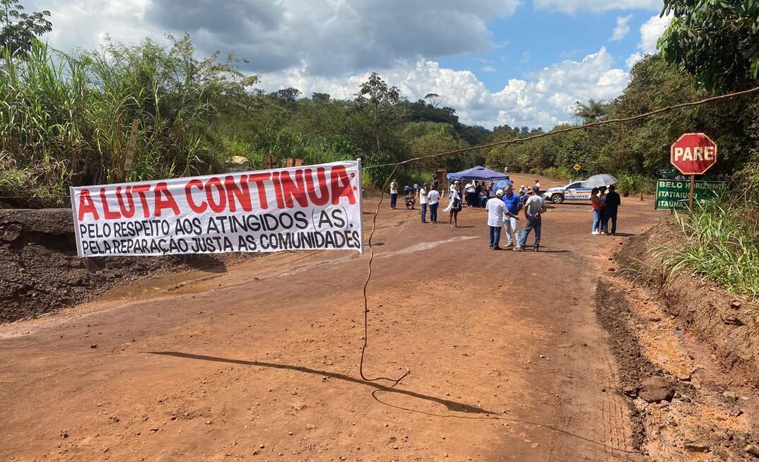 Moradores impedem acesso de veículos da Musa
