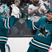 Sharks continue playoff push with visit from Blackhawks
