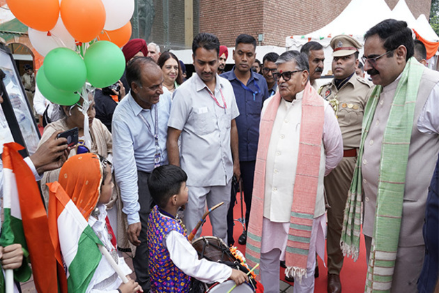 Punjab Governor Gulab Chand Kataria leads state-level 'Har Ghar Tiranga' celebrations, calls for "national unity"