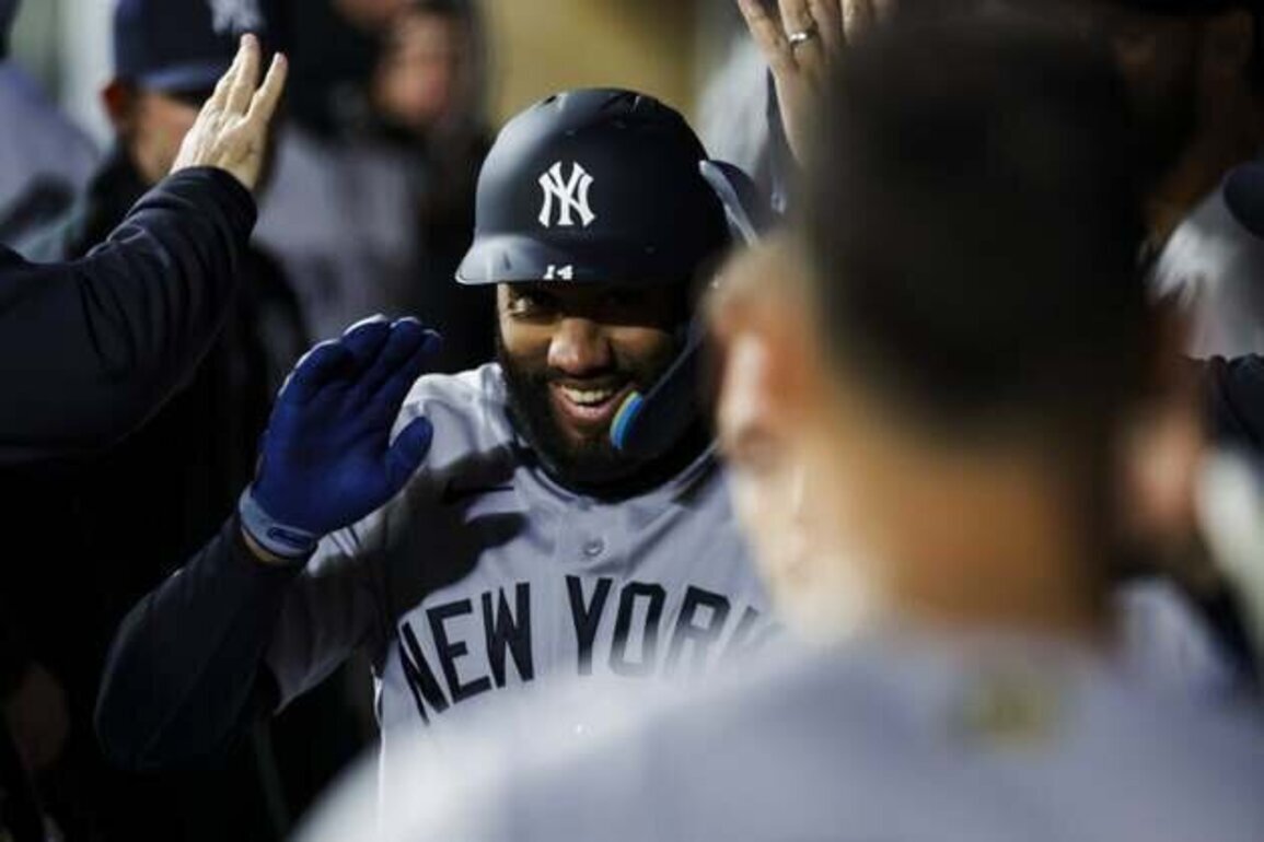Amed Rosario's two HRs lift Yankees past Athletics