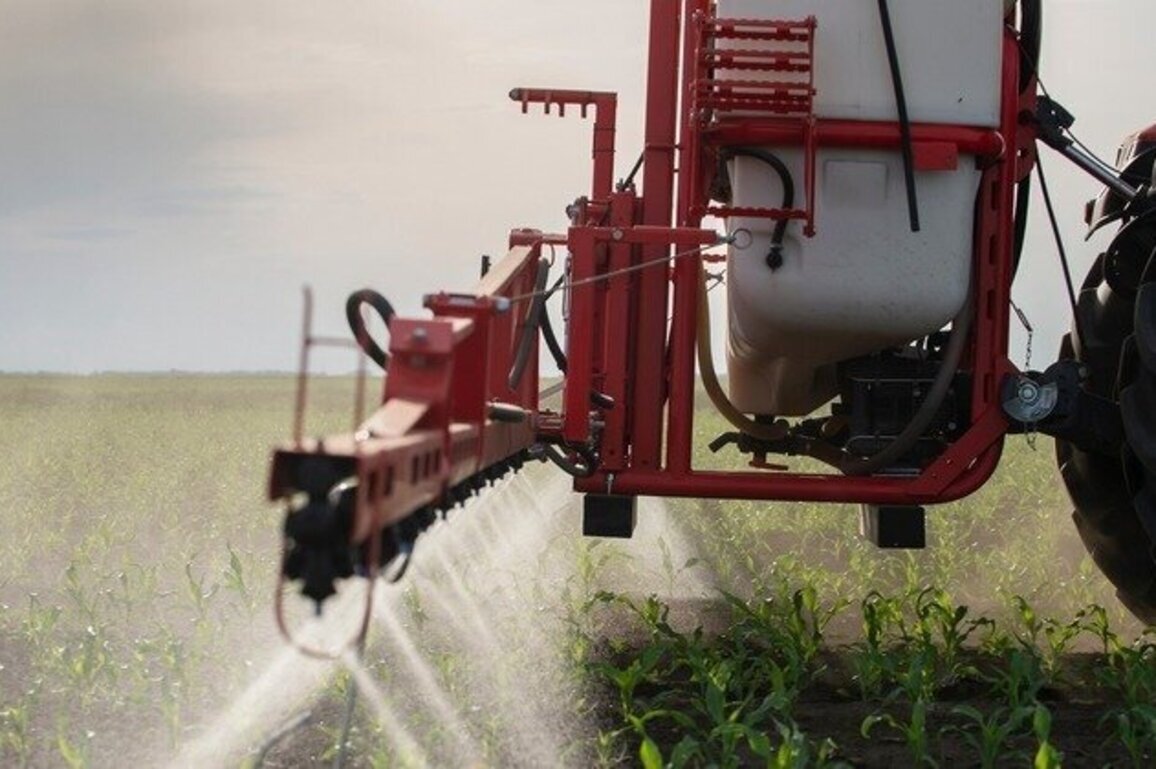 Group warns Farm Bill proposal would encourage pesticide use