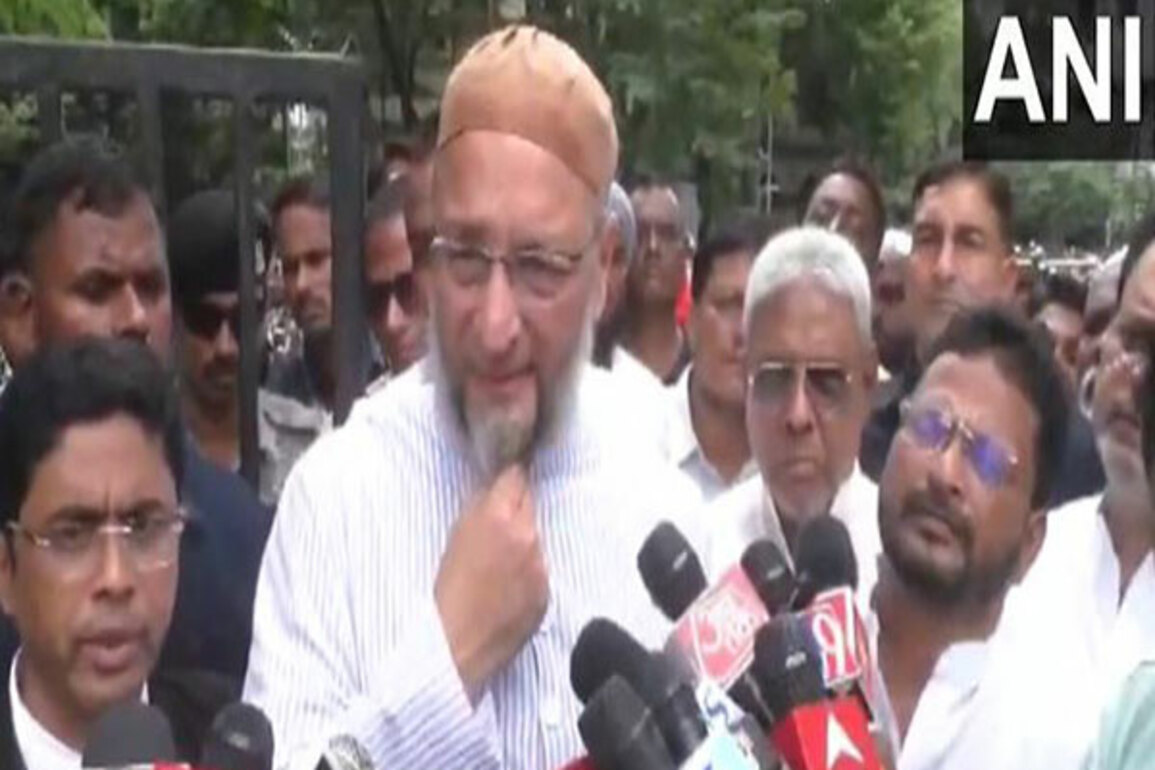 "They should not conduct SIR in hurry": AIMIM Chief Owaisi on revision of voter list in Bihar