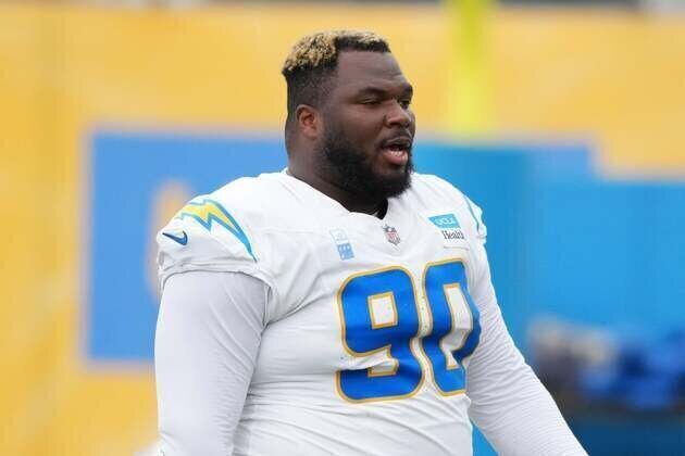 Report: Chargers DT Teair Tart gets 3-year extension