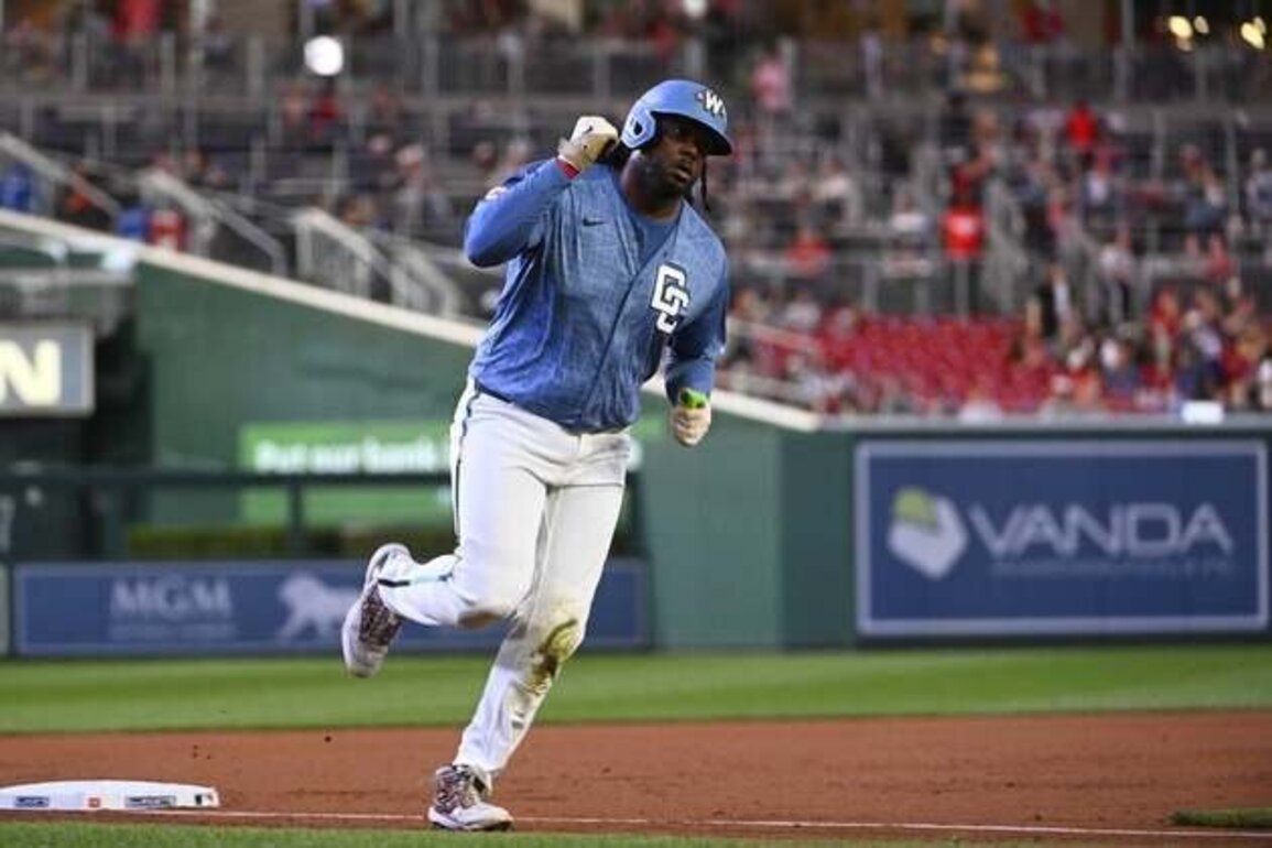 Veteran slugger Josh Bell inks one-year deal with Twins