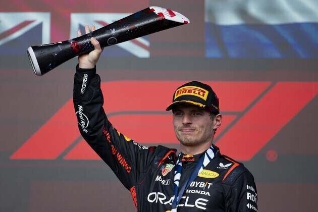 Max Verstappen earns 5th straight Driver of Year nod