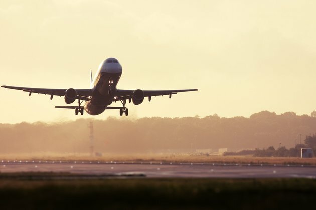 US aviation authority raises 5G risks days ahead of launch