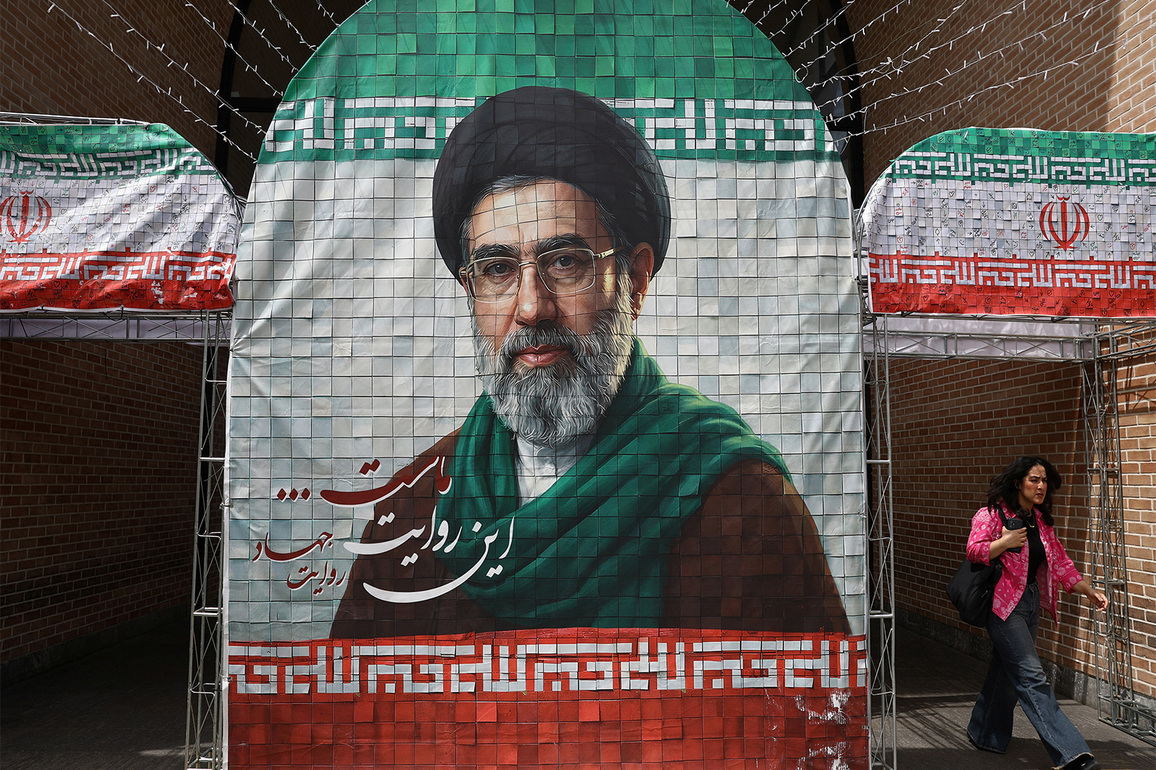 Economic stability, inflation reduction, liquidity management: Khamenei charts post-war economic roadmap for Iran's Parliament