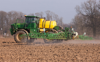How to reduce weed threat in autumn-sown cereals