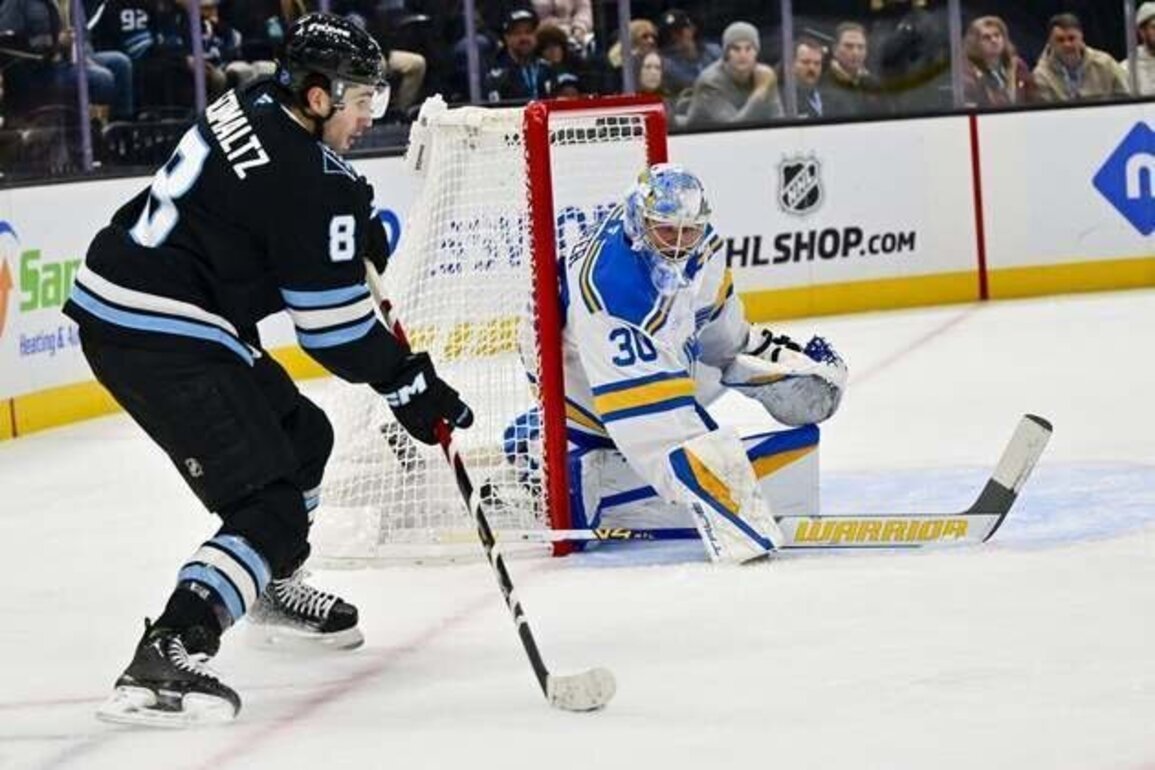 Nick Schmaltz tallies 3 points as Mammoth get third straight win