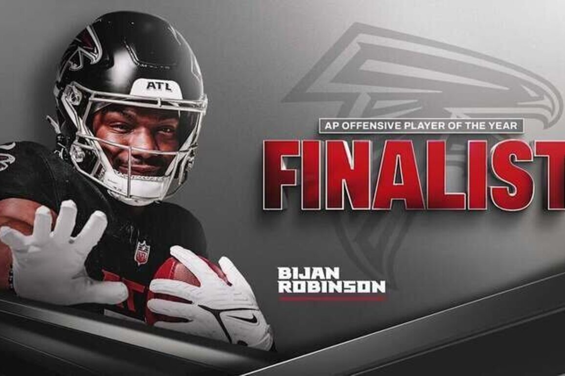 Bijan Robinson named finalist for AP Offensive Player of the Year