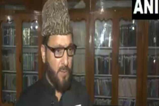 "Entire community is grieving": J-K Grand Mufti on Pahalgam terror attack