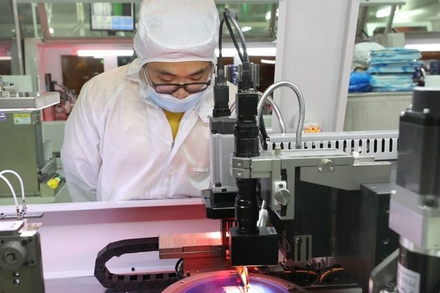 Chinese chipmaker overcomes US sanctions Bloomberg