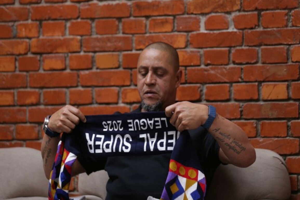 Brazilian football star Roberto Carlos arrives in Nepal