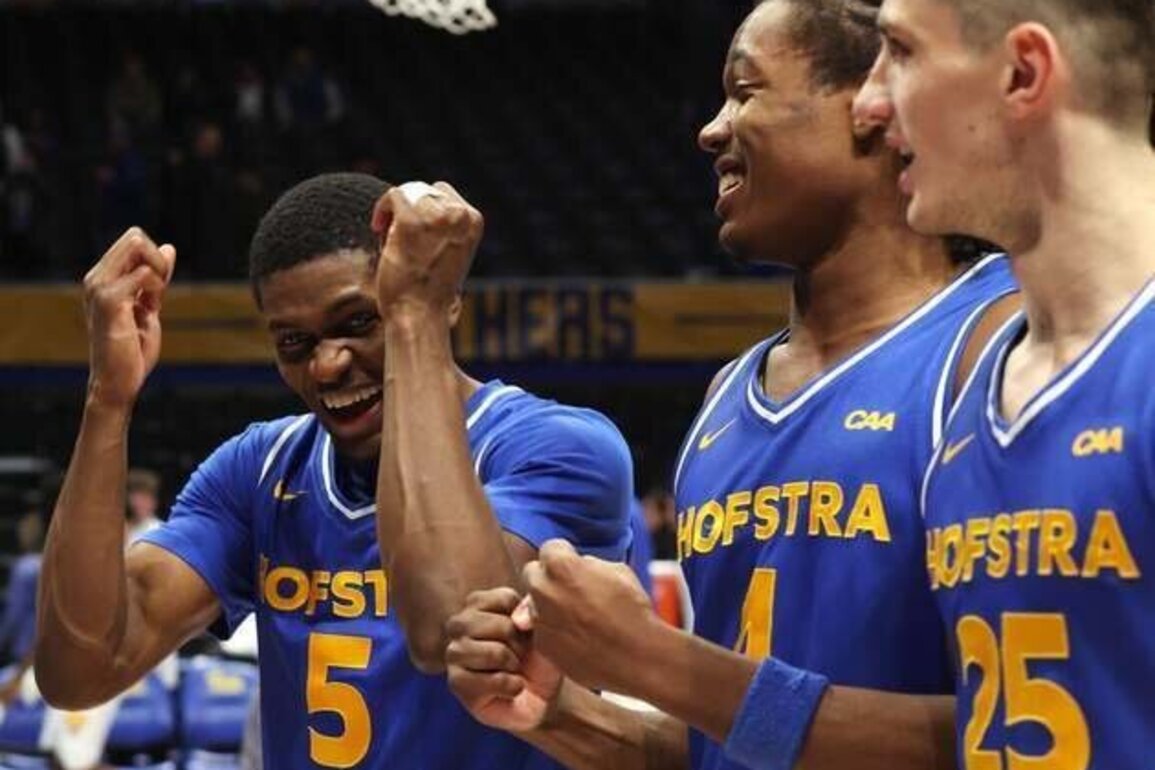 Hofstra faces Syracuse, seeks another 'statement win'