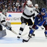 Top-seeded Avalanche stave off Kings in Game 1