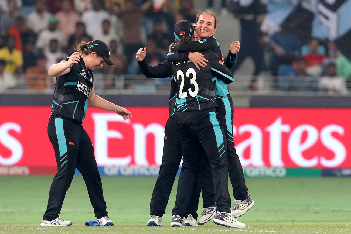 1st T20I: New Zealand Women clinch commanding 80-run win vs South Africa, take 1-0 lead