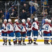 NHL roundup: Avalanche best Blues, seal No. 1 spot in West